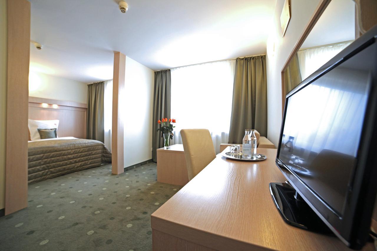 Hotel Cieplice MEDI&SPA Jelenia Góra Exterior foto