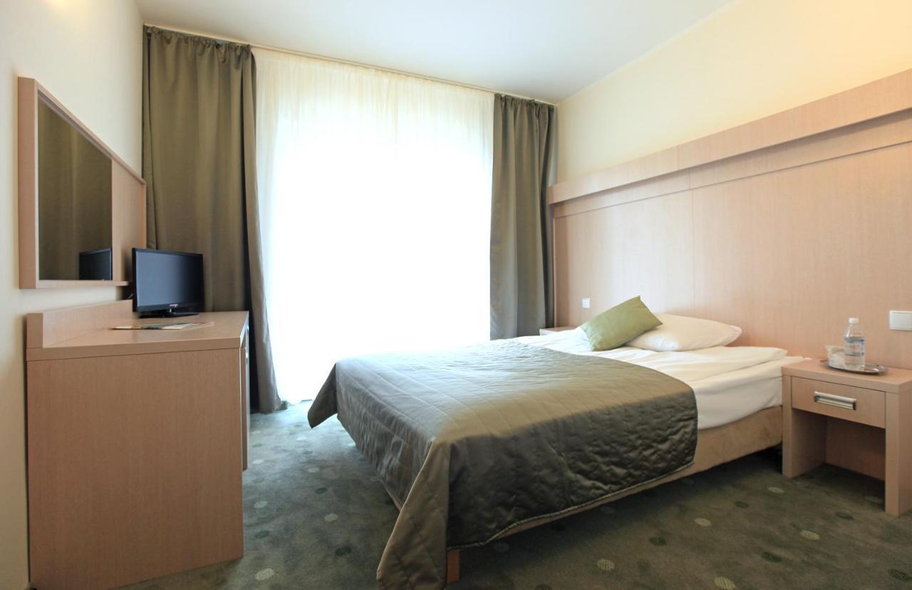 Hotel Cieplice MEDI&SPA Jelenia Góra Exterior foto
